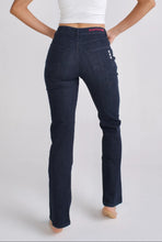 Cargar imagen en el visor de la galería, KIT POP UP · modelo jeans dama tiro alto · mezclilla índigo mayoreo · BASTIAAN® Amsterdam
