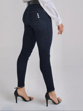 Cargar imagen en el visor de la galería, KIT DE PRUEBA | 2 JEANS + Playera - BASTIAAN® Jeans Mayoreo jeans mayoreo