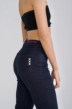Load image into Gallery viewer, KIT Boutique Plata | 50 Jeans - BASTIAAN® Jeans Mayoreo jeans mayoreo
