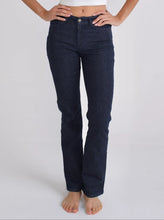 Cargar imagen en el visor de la galería, KIT Básico | 20 Jeans - BASTIAAN® Jeans Mayoreo